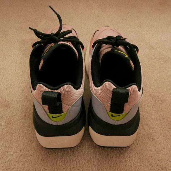 Nike Air Max Verona sneakers in plum chalk / black-ghost (Women's 6.5) - Picture 7 of 9